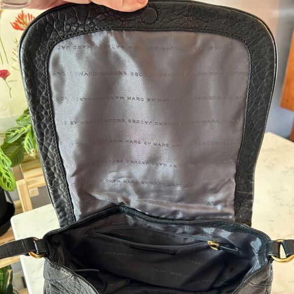 Marc Jacobs Large Nash Two Tone Hardware Black Crossbody - Picture 10 of 13